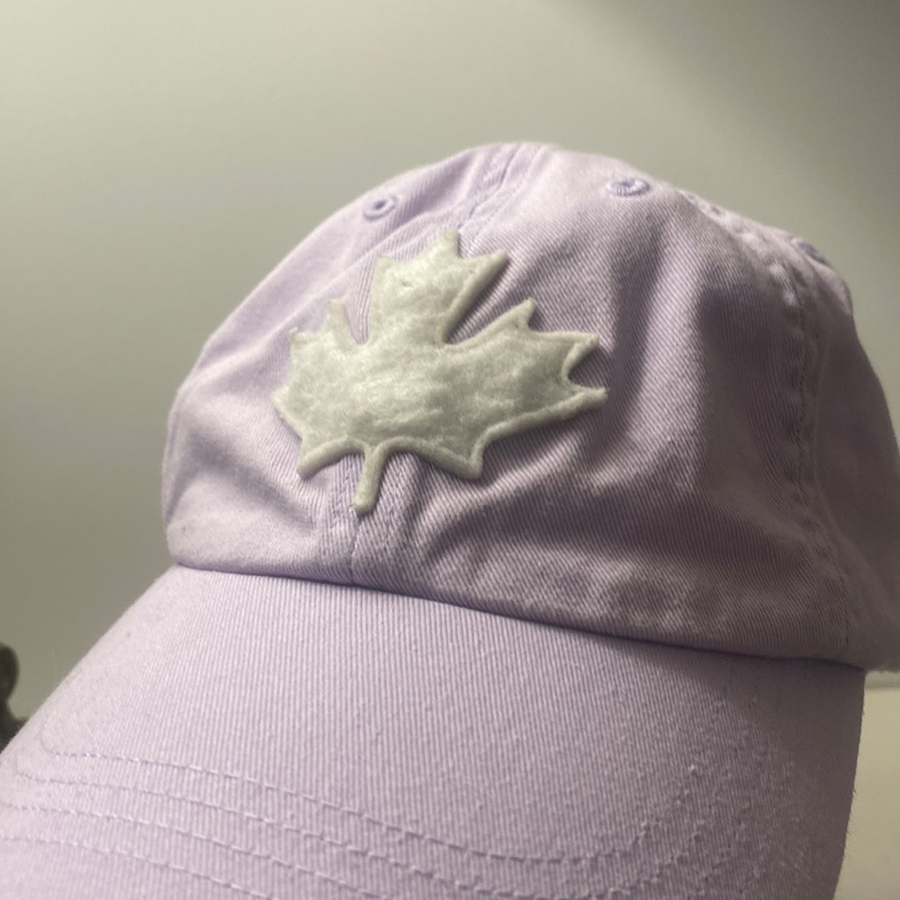 Roots purple cap